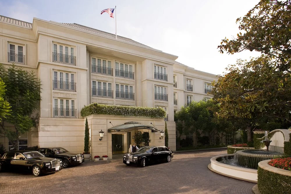 The Peninsula Beverly Hills façade