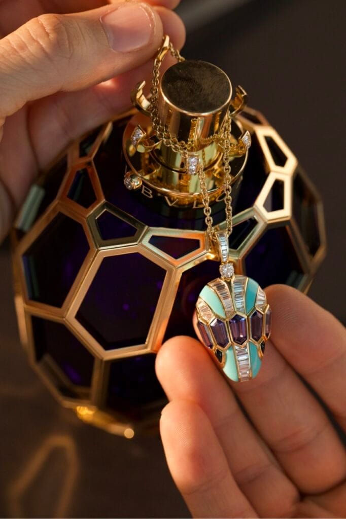 Bulgari, la beauté de ces joyaux à porter en collier