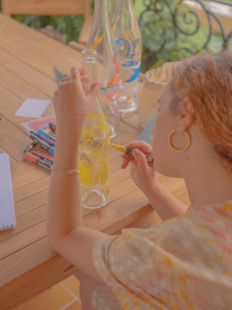 Parmi les vins Minuty, Henriette Arcelin habille la cuvée M 2023