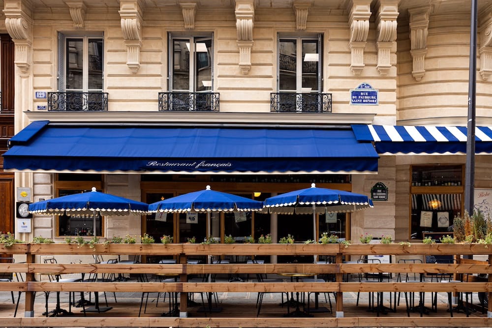 Biche, la terrasse pour les beaux jours