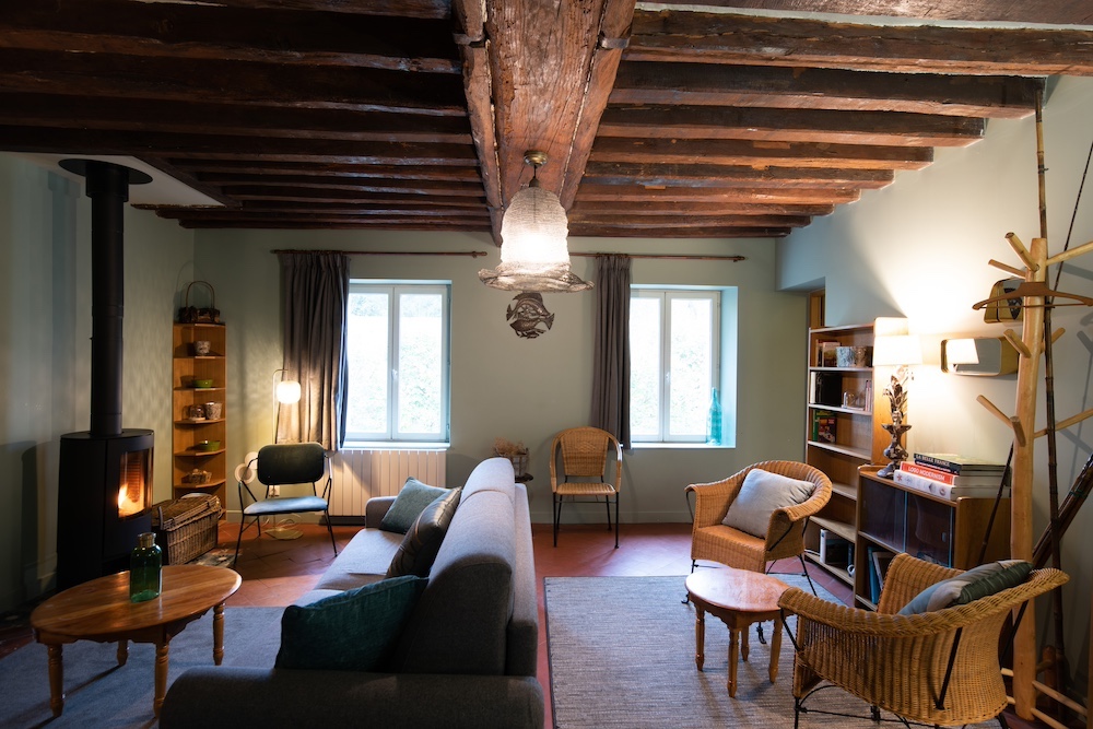 Déco campagne, meubles chinés dans un AbriChic