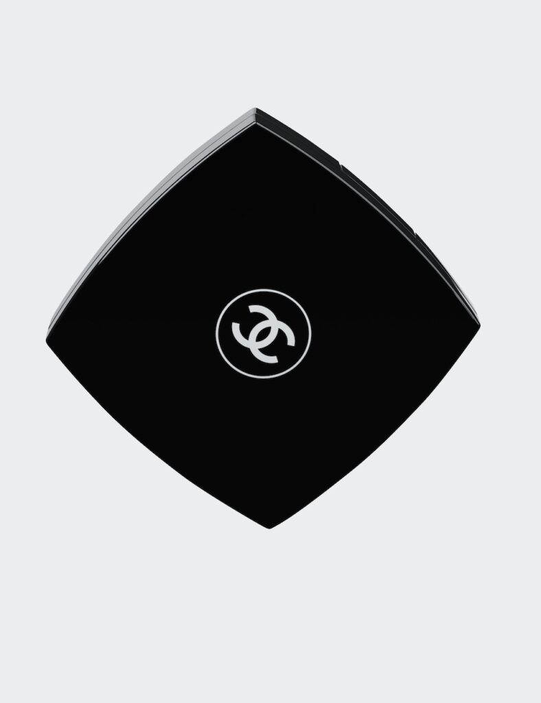 L’écrin noir au logo Chanel blanc
