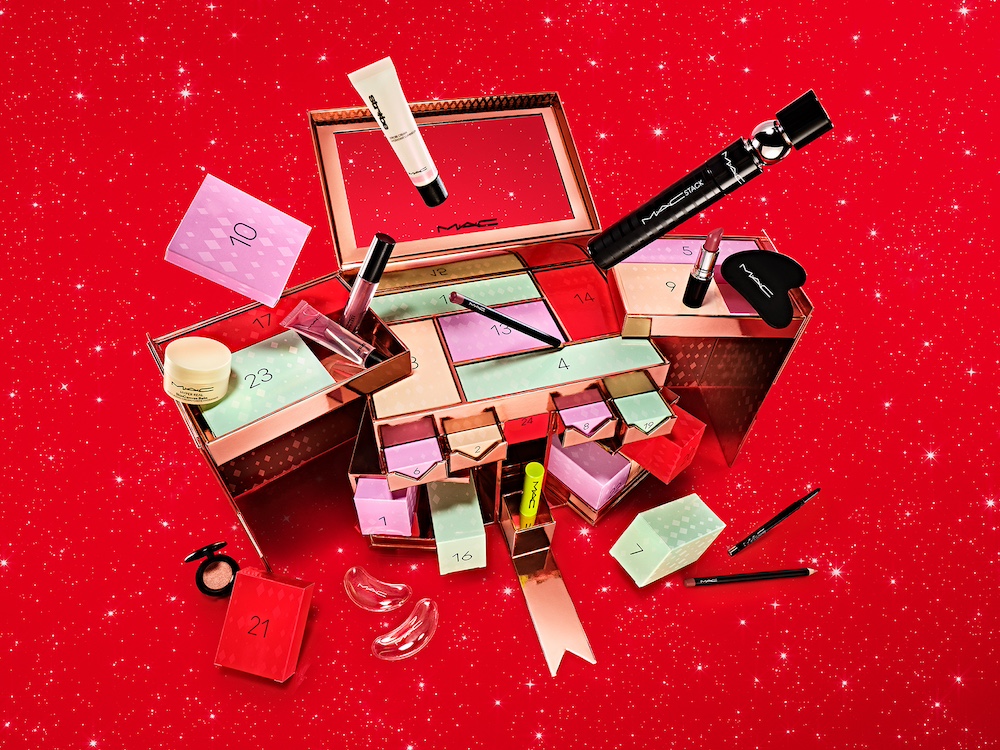 Calendrier M.A.C en rouge et or