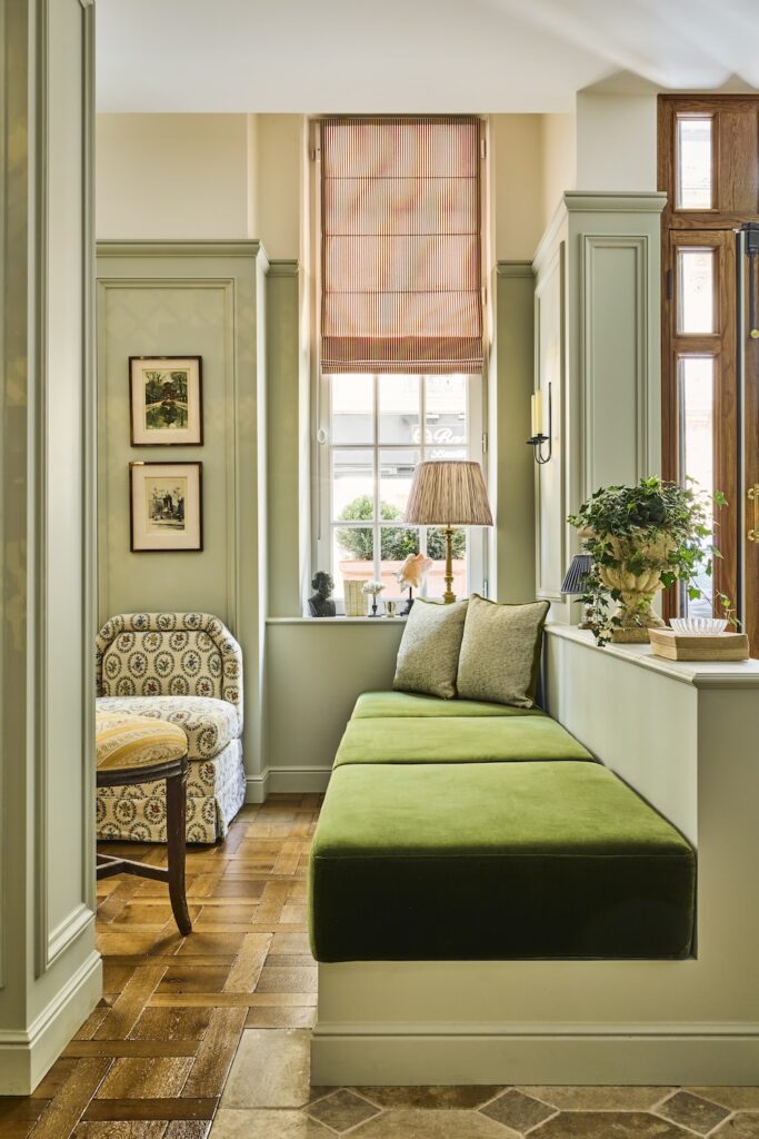 Le lounge romantique de l’hôtel Maison Monceau