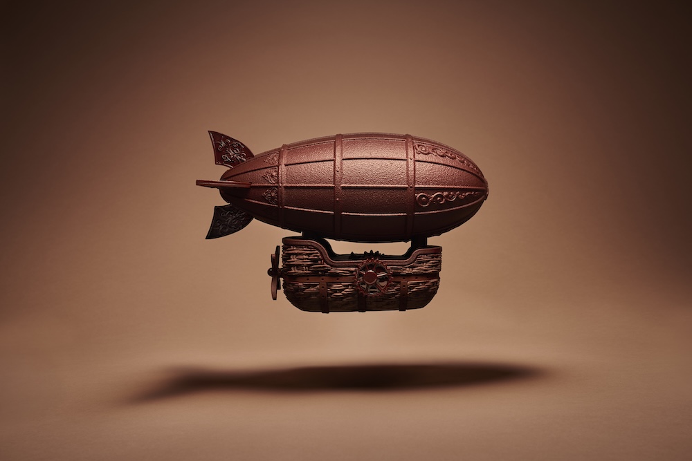 Hotel Cheval Blanc Paris, un aéronef tout chocolat par Maxime Frédéric.