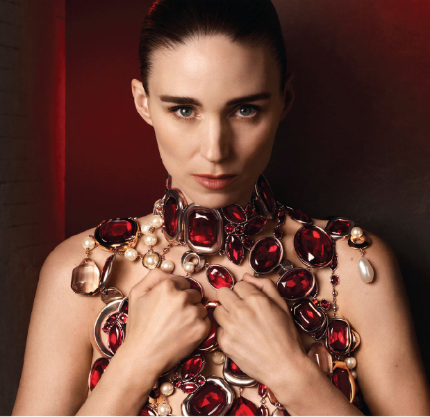 Rooney Mara, belle image du nouvel opus du parfum l’Interdit Elixirt de Givenchy
