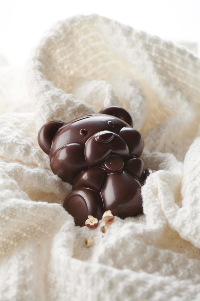 Un nounours bien au chaud pour les fêtes