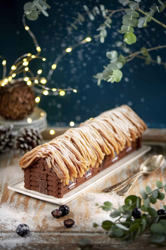 La bûche châlet en chocolat , reine de fêtes, de Maison Caffet