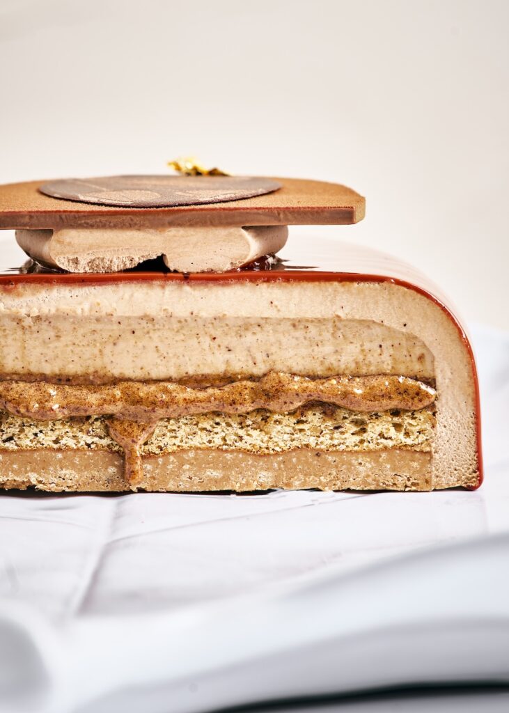 Praliné fondant pour des fleurs en chocolat